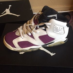 Air Jordan 6 Bright Grapes